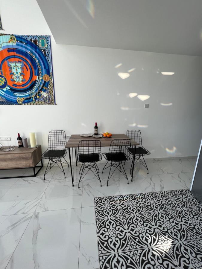 Hermes Penthouse Akanthou ภายนอก รูปภาพ